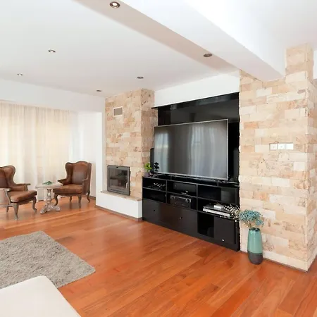 Вилла Cape Serenity Mansion *