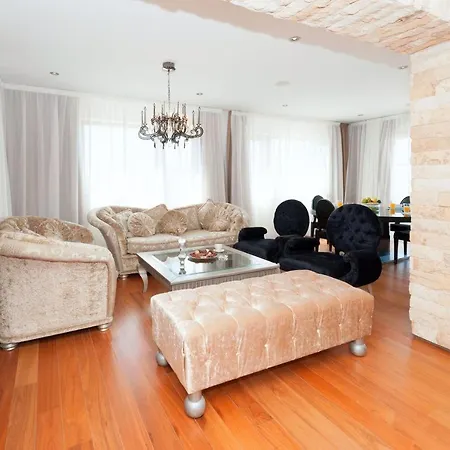 Вилла Cape Serenity Mansion *