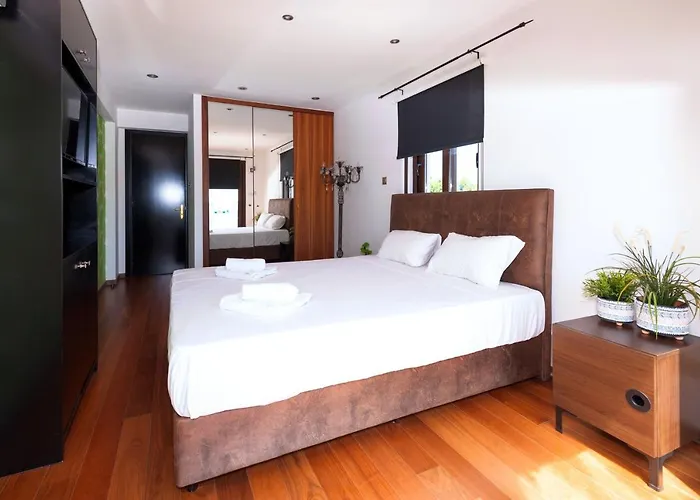 Vila Cape Serenity Mansion Ayia Napa