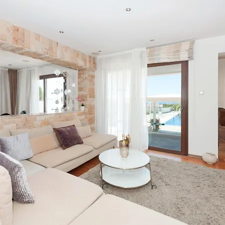 Villa Cape Serenity Mansion