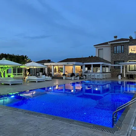 Cape Serenity Mansion *