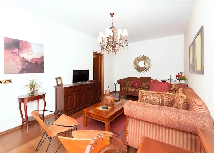 Cape Serenity Mansion *