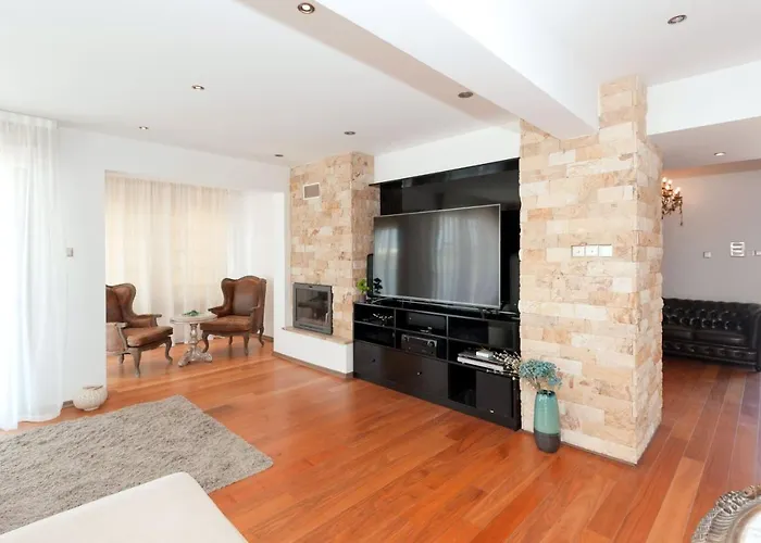 Вилла Cape Serenity Mansion *