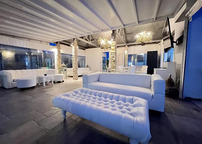 Cape Serenity Mansion アヤナパ